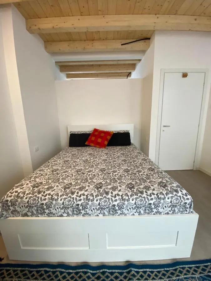 Apartamento Casa Da Raquel Lecco 0*,  Italia